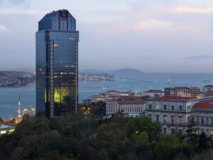 Read more about the article فندق The Ritz-Carlton, Istanbul at the Bosphorus