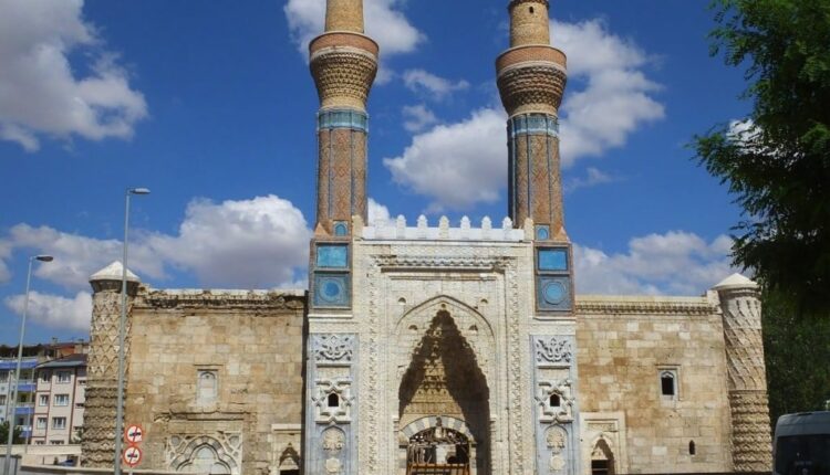 Gök Medrese (Sahibiye Medresesi)