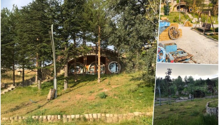 Hobbit Evleri (Hobbit Yamaç Evleri)