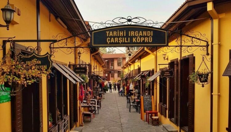Irgandı Bridge Bazaar