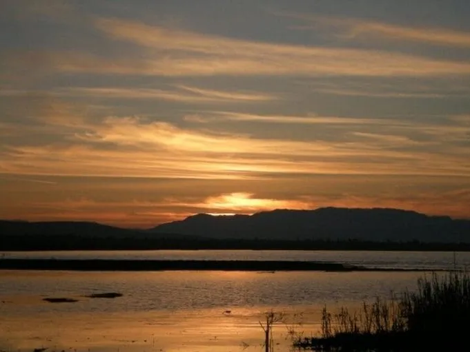 غروب الشمس في بحيرة بيشهير