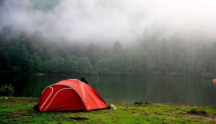 المخيمات في Borcka Karagol