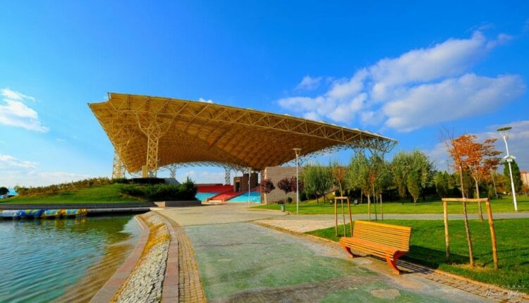 صور من ملاهي وندر لاند