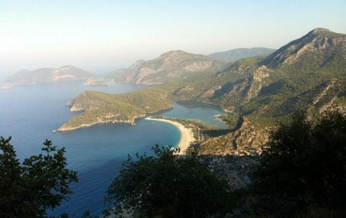 شاطئ Ölüdeniz