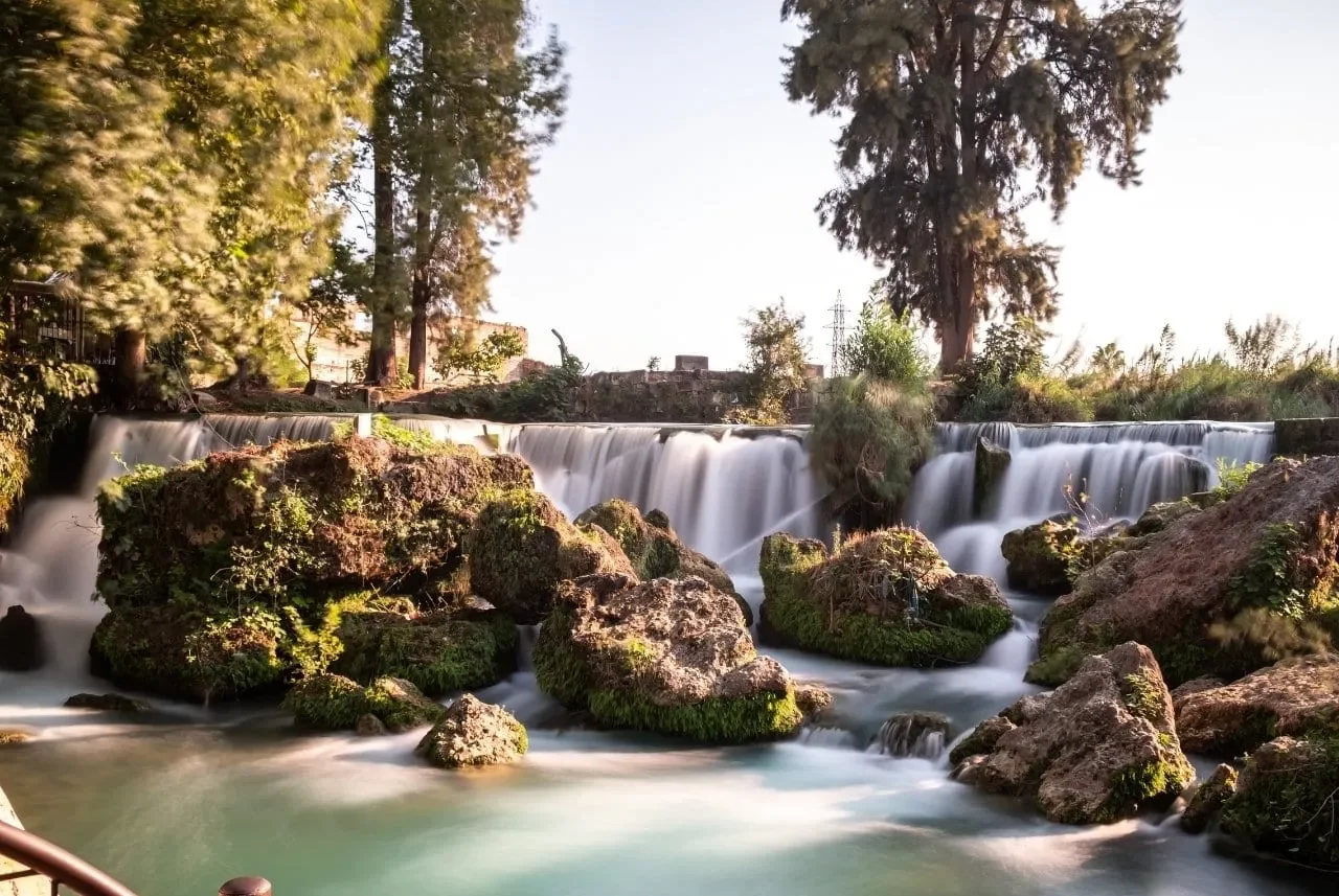 شلال طرسوس مرسين أماكن للزيارة