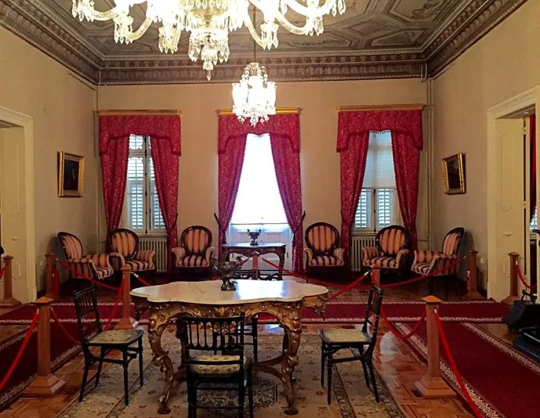 داخل جناح مسلك