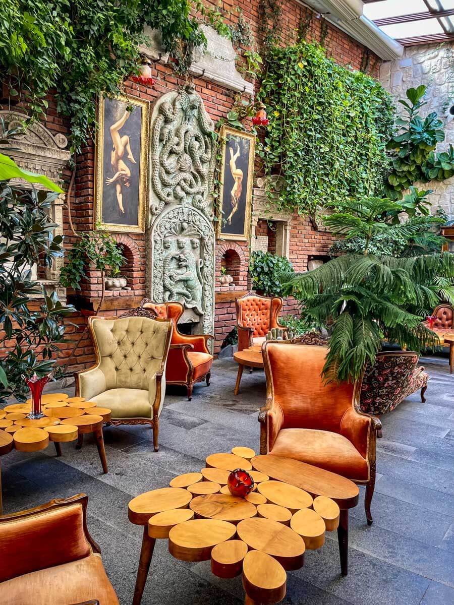 البار / الصالة في Sacred House Cappadocia