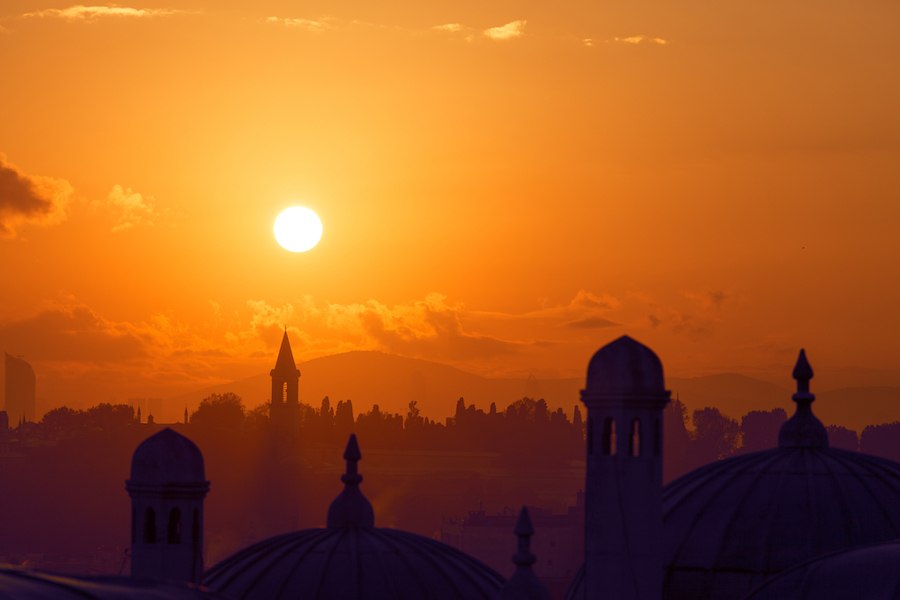 أفضل الأشياء التي يمكنك القيام بها في اسطنبول - قصر توبكابي عند الفجر في اسطنبول