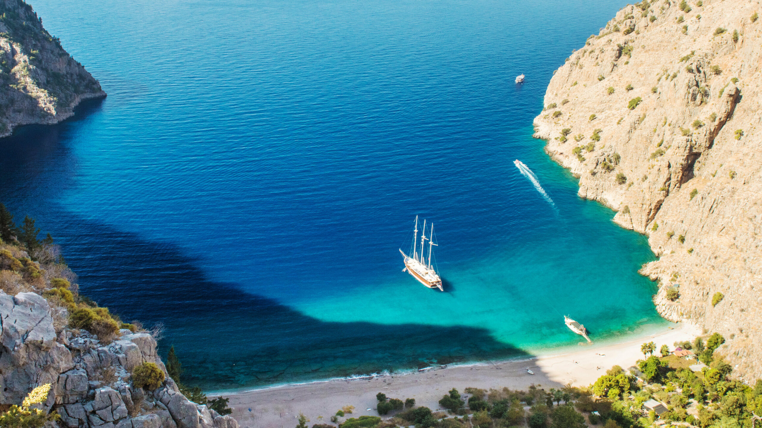 أفضل الشواطئ في تركيا - وادي الفراشات في أولدينيس