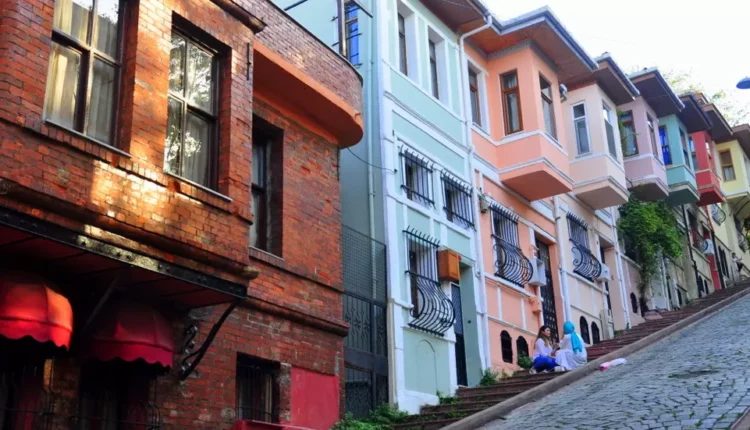 بلاط في القرن الذهبي