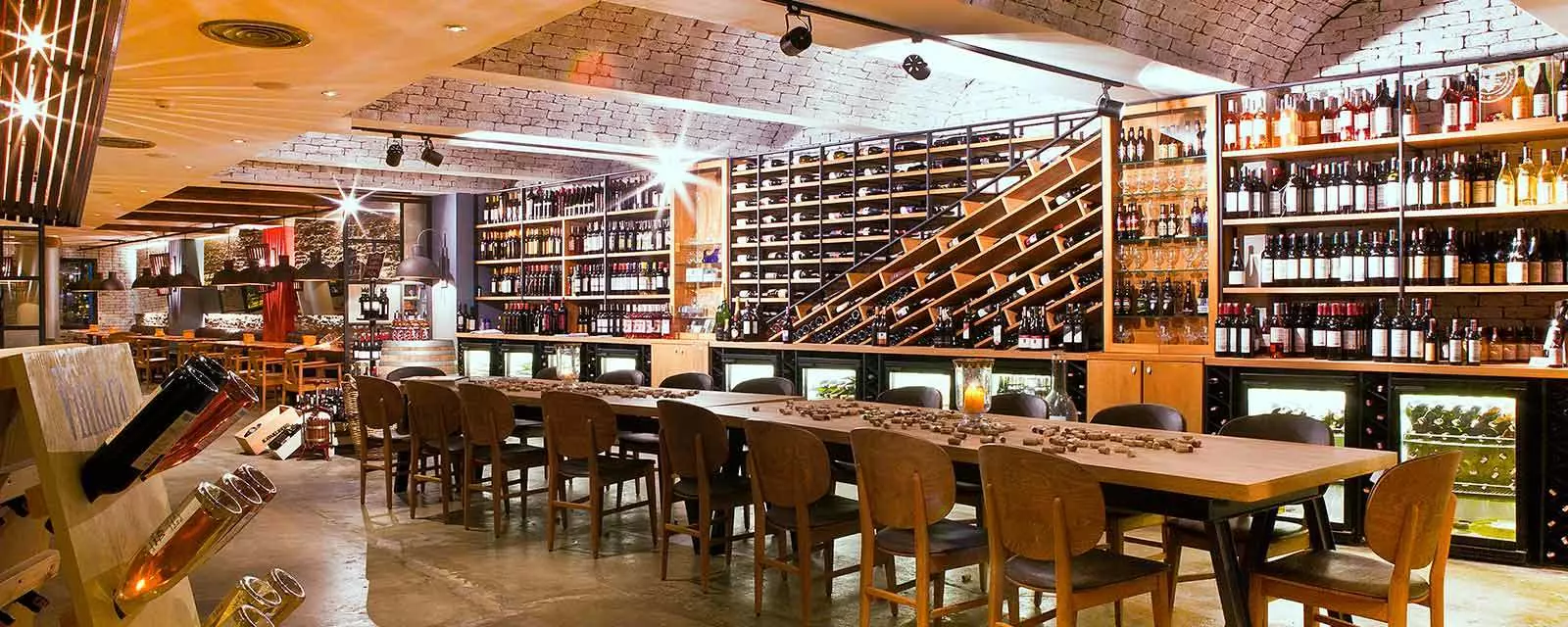 أين يمكنني شراء النبيذ في اسطنبول؟