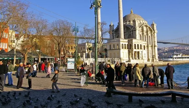 طريق المشي من Ortakoy إلى Bebek