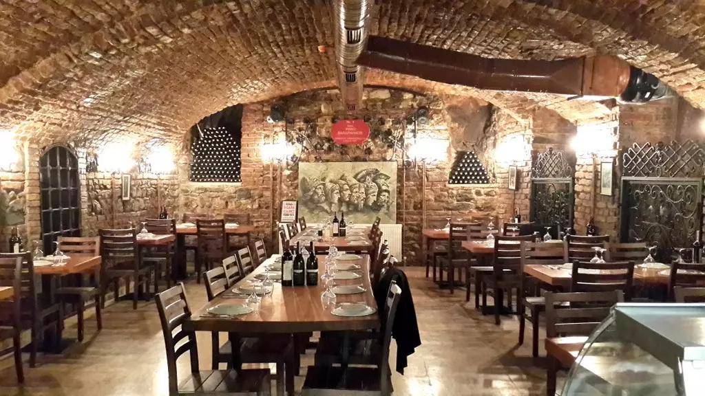 بانو سارافانيزي