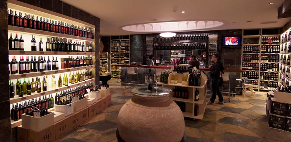 أفضل المتاجر لشراء النبيذ في اسطنبول