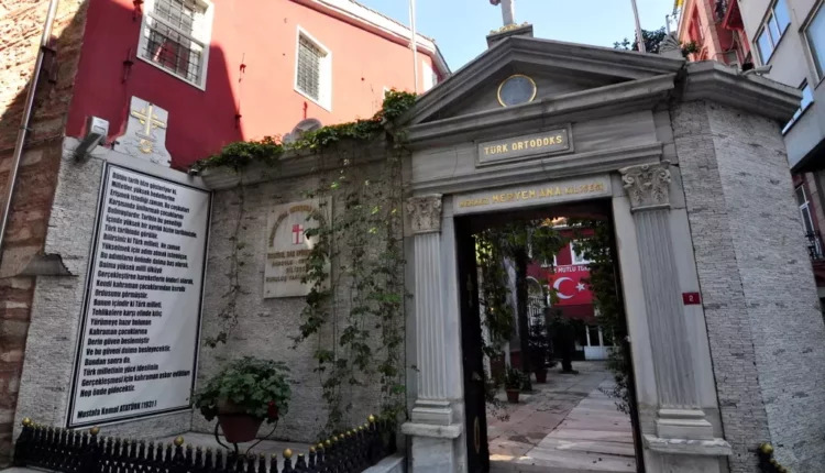 كنائس كاراكوي اسطنبول