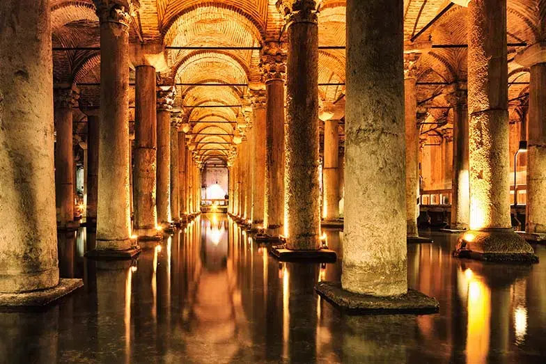 كنيسة سيسترن.